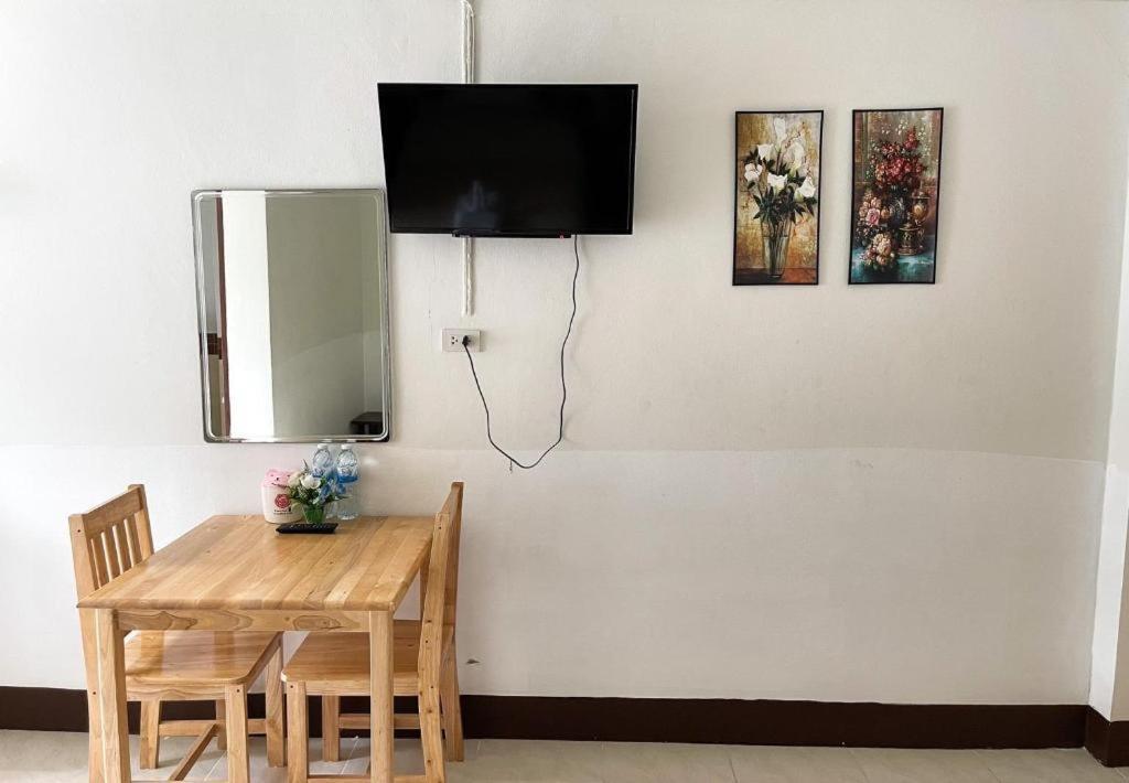 Rueangrat Hotel Ranong Extérieur photo
